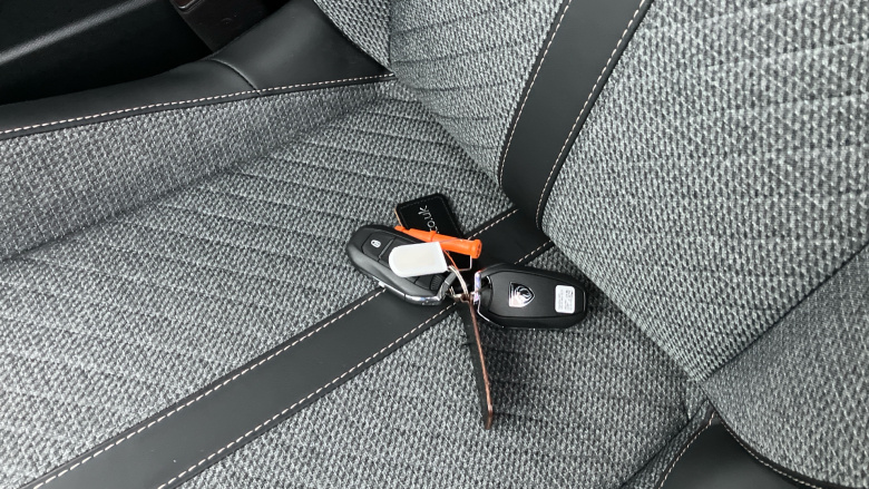 Peugeot 2008 1.2 PureTech Allure 5dr Petrol Estate